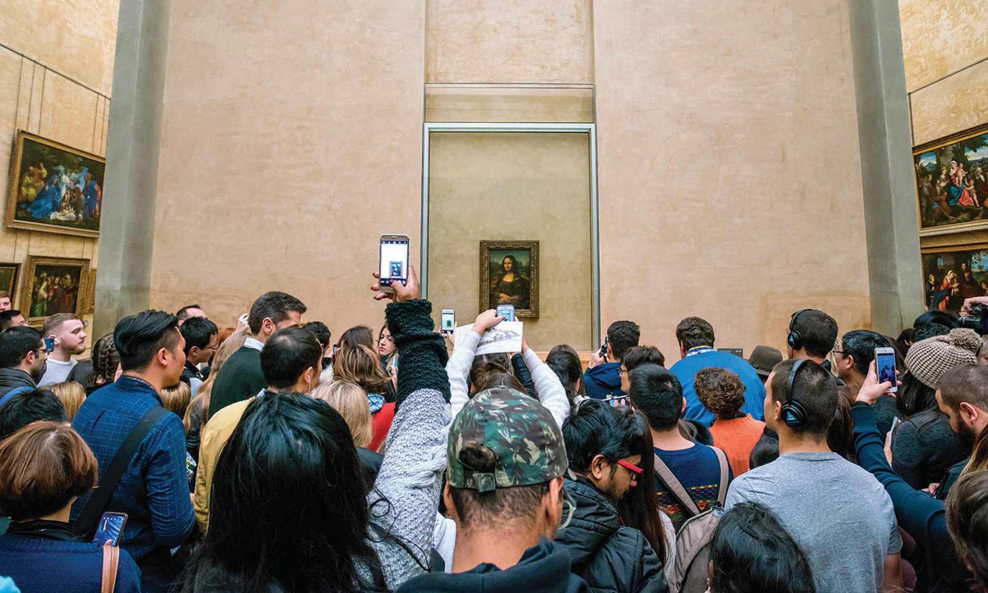 Popandemični turistični trendi bodo kot kaže bolj naklonjeni izletom v naravo kot mestom, zato bo prej večno oblegana Mona Liza v pariškem Louvru, kot pravijo, še kar nekaj časa na oddihu.