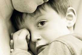 Kaj storiti, če se otrok preveč jezi, upira in joče?