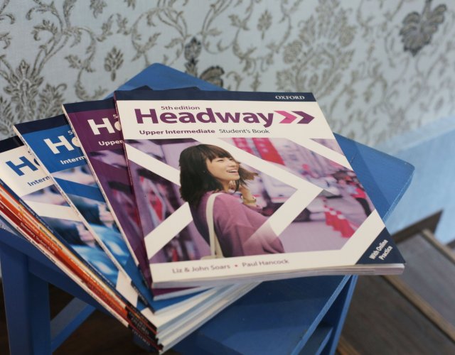 Učbeniška serija Headway 5