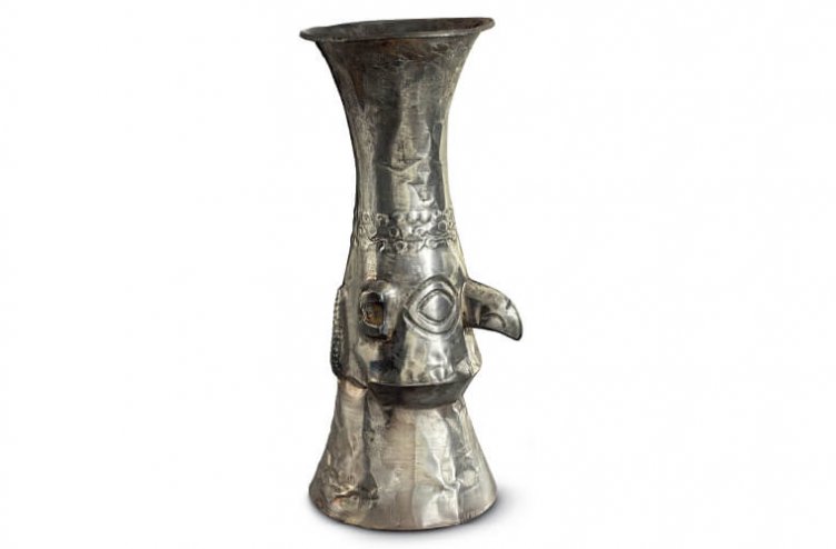 Chimujska čaša iz Andov za ritualno pitje alkohola (600—1450)