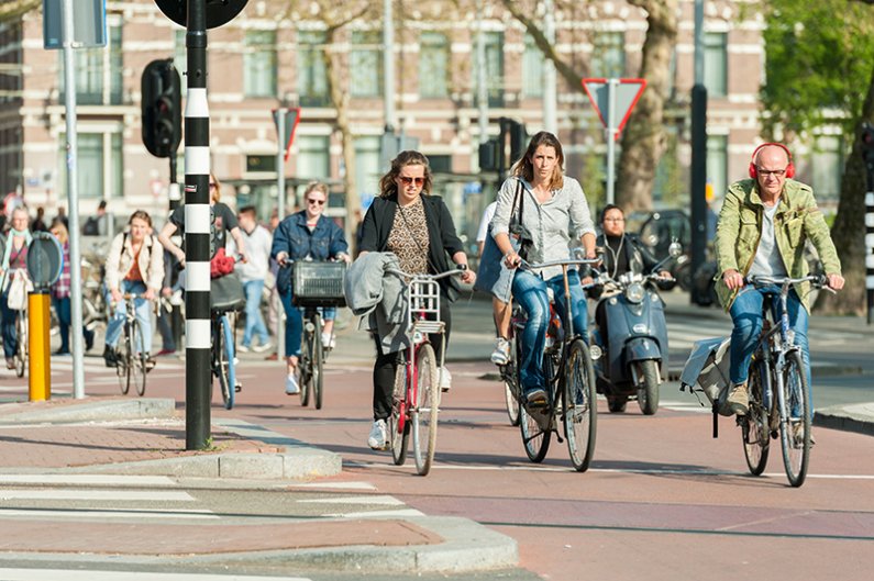 Nizozemska je dežela kolesarjev. Urejene kolesarske steze so pravilo in to v obe smeri. 
